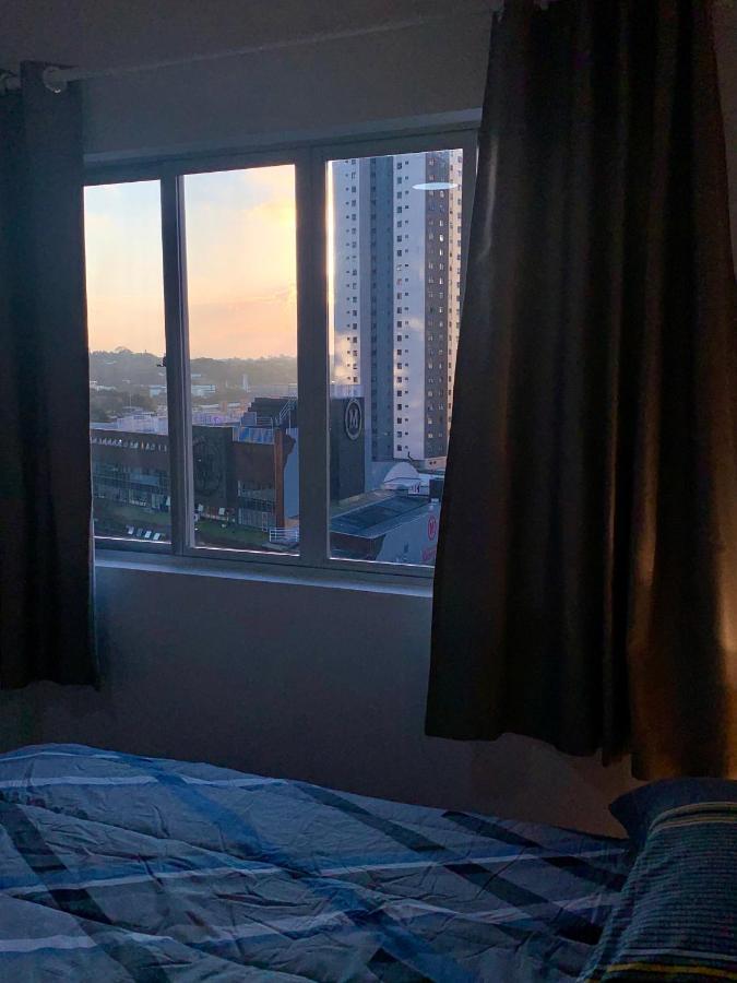 קוריטיבה 707- Apartamento Encantador, Amplo E Decorado, Quarto, Sala, Cozinha, Mobiliario Moderno, Cozinha Completa Com Utensilios , Excelente Vista Da Cidade E Localizacao Privelegiada No Bairro Bigorrilho מראה חיצוני תמונה