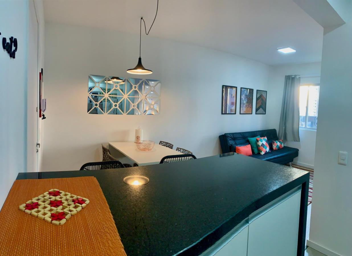 קוריטיבה 707- Apartamento Encantador, Amplo E Decorado, Quarto, Sala, Cozinha, Mobiliario Moderno, Cozinha Completa Com Utensilios , Excelente Vista Da Cidade E Localizacao Privelegiada No Bairro Bigorrilho מראה חיצוני תמונה