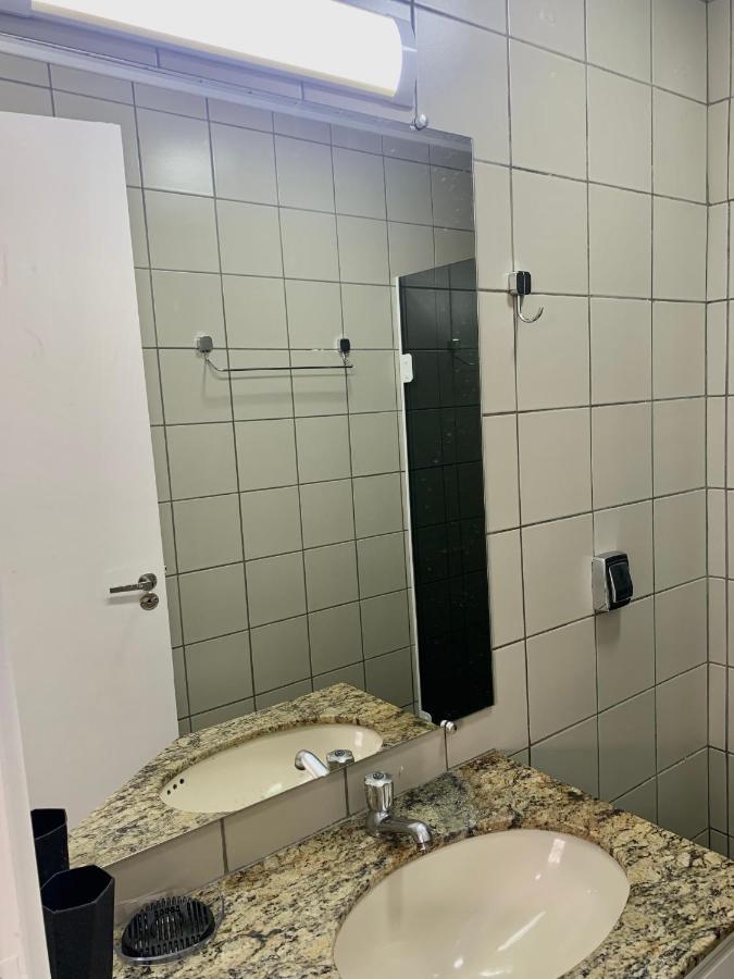 קוריטיבה 707- Apartamento Encantador, Amplo E Decorado, Quarto, Sala, Cozinha, Mobiliario Moderno, Cozinha Completa Com Utensilios , Excelente Vista Da Cidade E Localizacao Privelegiada No Bairro Bigorrilho מראה חיצוני תמונה