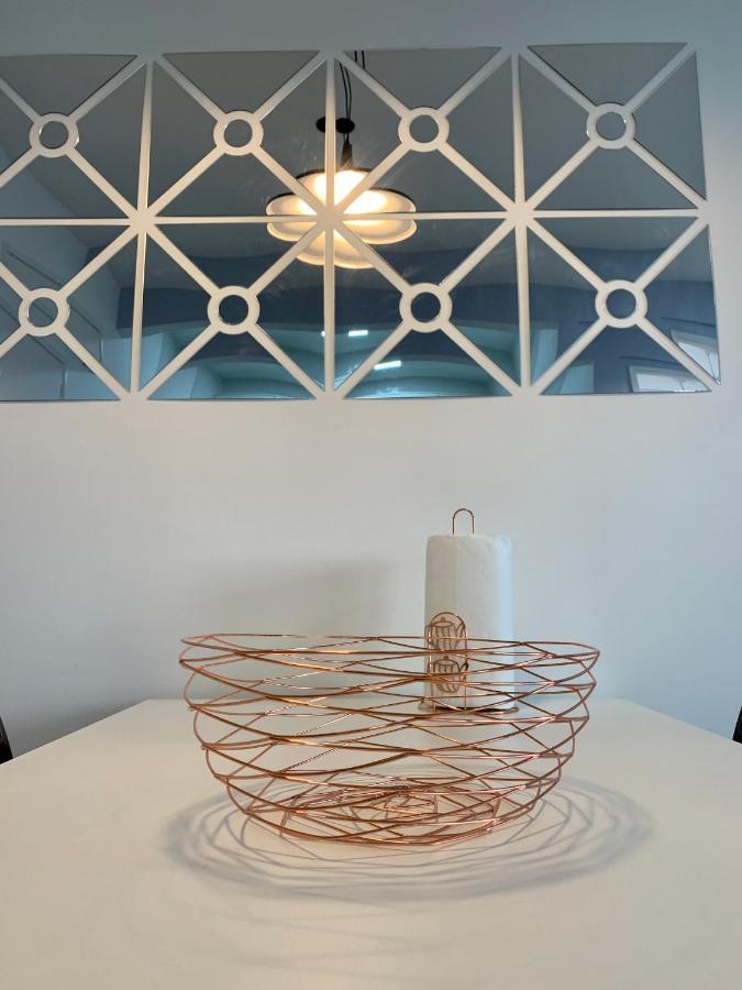 קוריטיבה 707- Apartamento Encantador, Amplo E Decorado, Quarto, Sala, Cozinha, Mobiliario Moderno, Cozinha Completa Com Utensilios , Excelente Vista Da Cidade E Localizacao Privelegiada No Bairro Bigorrilho מראה חיצוני תמונה