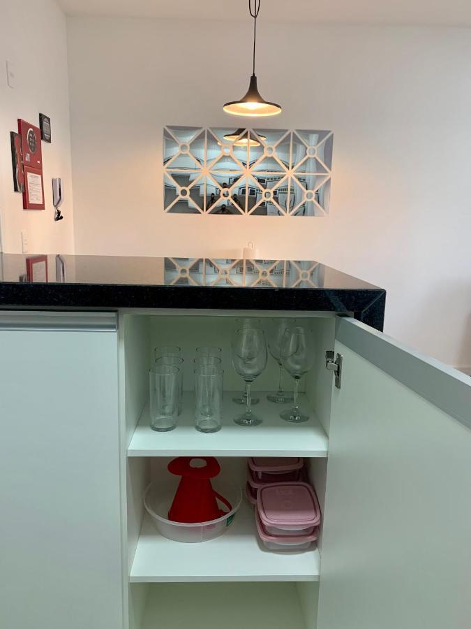 קוריטיבה 707- Apartamento Encantador, Amplo E Decorado, Quarto, Sala, Cozinha, Mobiliario Moderno, Cozinha Completa Com Utensilios , Excelente Vista Da Cidade E Localizacao Privelegiada No Bairro Bigorrilho מראה חיצוני תמונה