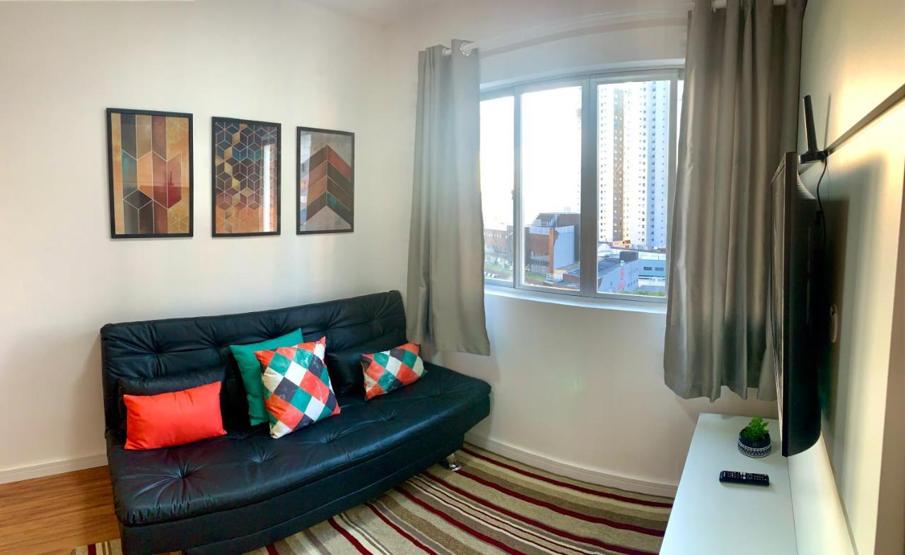 קוריטיבה 707- Apartamento Encantador, Amplo E Decorado, Quarto, Sala, Cozinha, Mobiliario Moderno, Cozinha Completa Com Utensilios , Excelente Vista Da Cidade E Localizacao Privelegiada No Bairro Bigorrilho מראה חיצוני תמונה