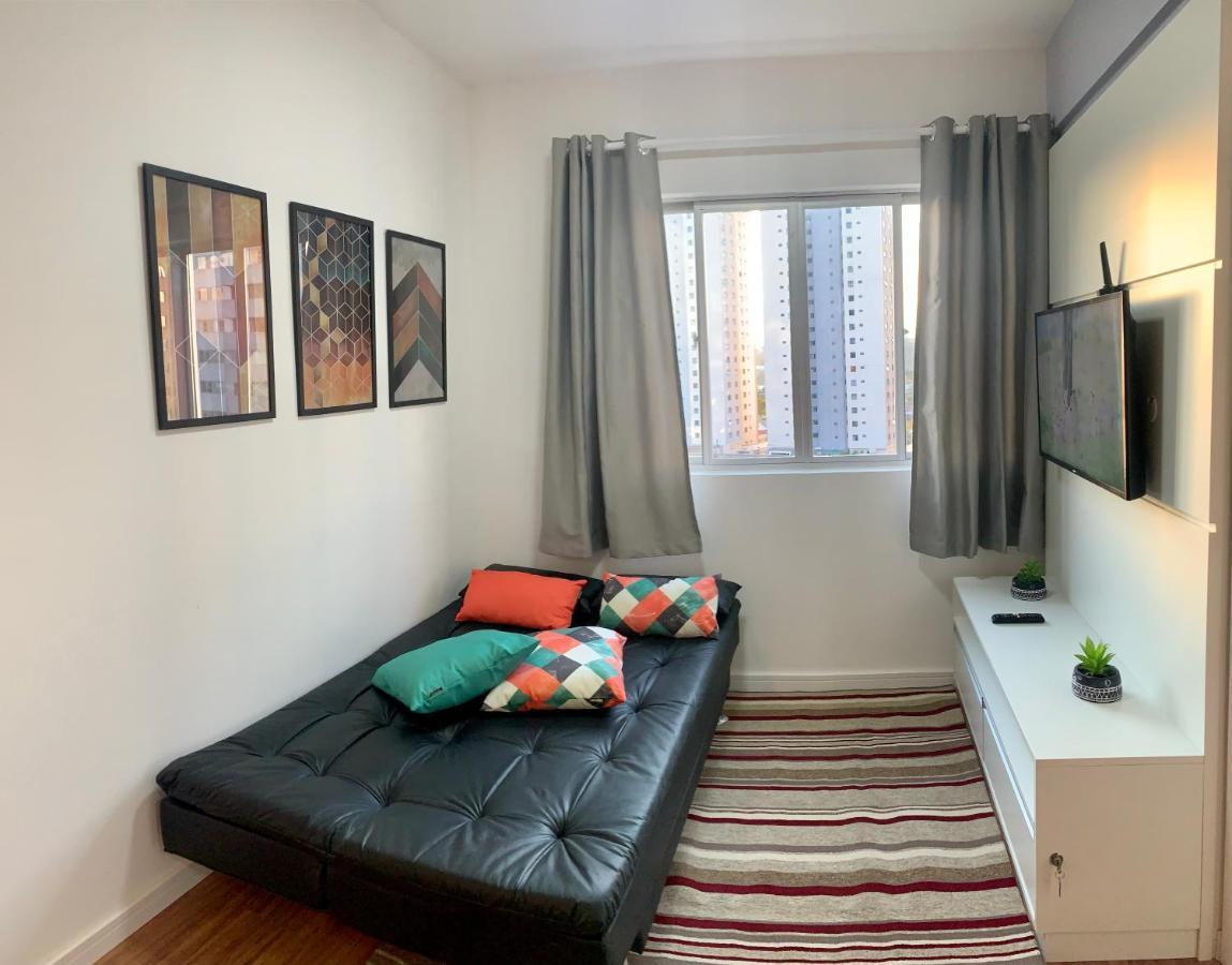 קוריטיבה 707- Apartamento Encantador, Amplo E Decorado, Quarto, Sala, Cozinha, Mobiliario Moderno, Cozinha Completa Com Utensilios , Excelente Vista Da Cidade E Localizacao Privelegiada No Bairro Bigorrilho מראה חיצוני תמונה