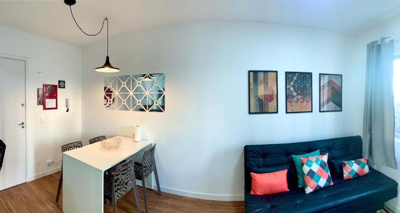 קוריטיבה 707- Apartamento Encantador, Amplo E Decorado, Quarto, Sala, Cozinha, Mobiliario Moderno, Cozinha Completa Com Utensilios , Excelente Vista Da Cidade E Localizacao Privelegiada No Bairro Bigorrilho מראה חיצוני תמונה